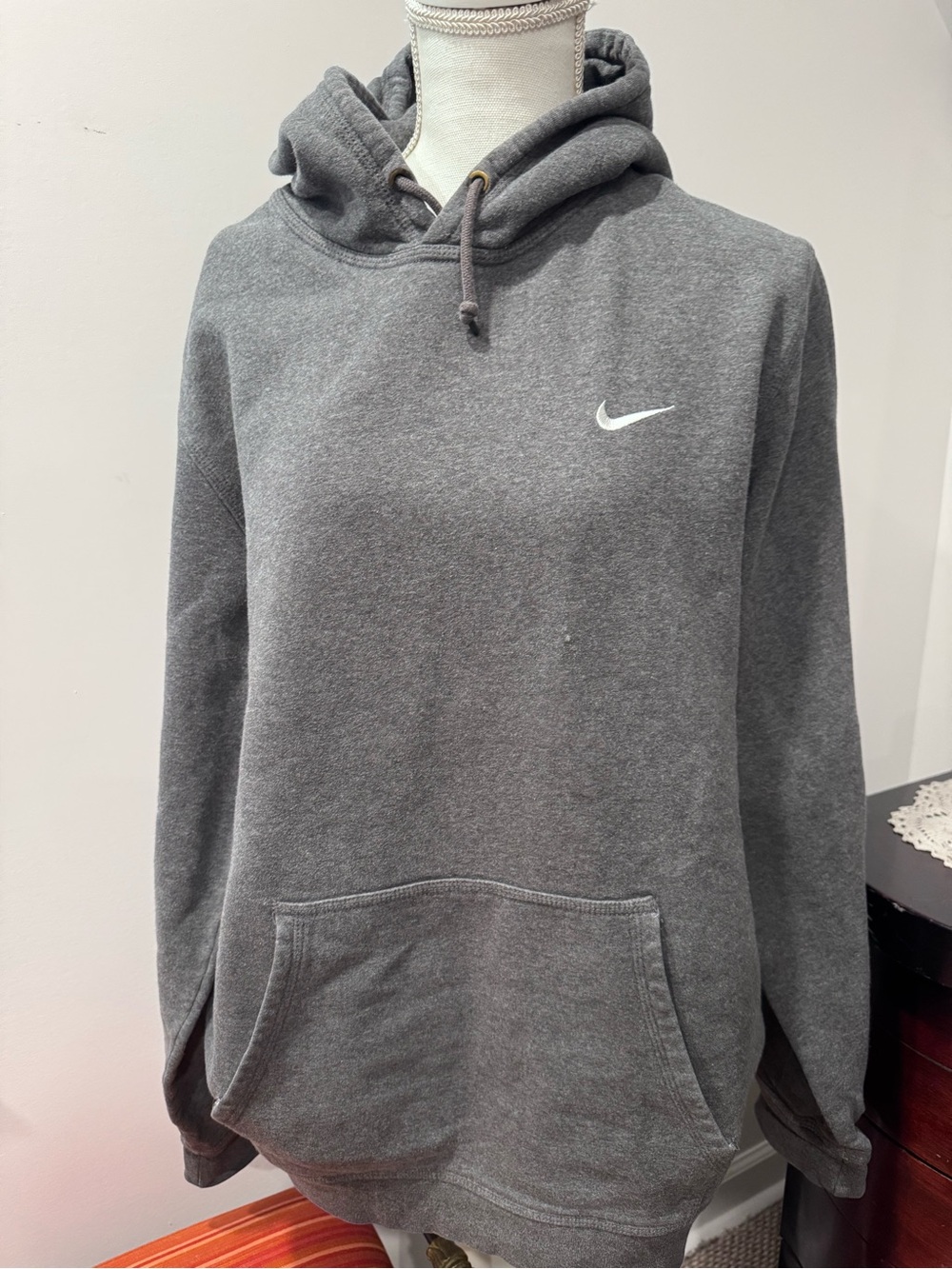 Nike Men’s Gray Crewneck Hoodie Sweatshirt